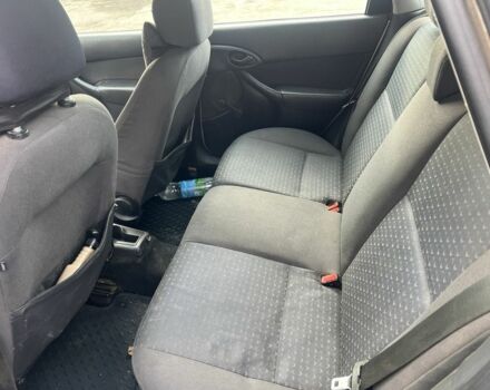 Серый Форд Фокус, объемом двигателя 1.8 л и пробегом 400 тыс. км за 1500 $, фото 6 на Automoto.ua