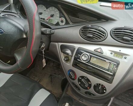Сірий Форд Фокус, об'ємом двигуна 1.8 л та пробігом 260 тис. км за 3000 $, фото 6 на Automoto.ua