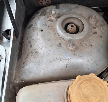 Серый Форд Фокус, объемом двигателя 1.6 л и пробегом 233 тыс. км за 3700 $, фото 13 на Automoto.ua