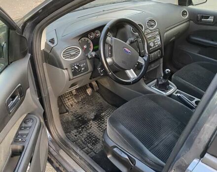 Серый Форд Фокус, объемом двигателя 1.6 л и пробегом 220 тыс. км за 4500 $, фото 12 на Automoto.ua