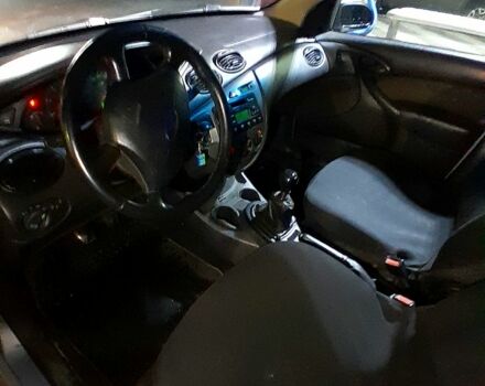 Серый Форд Фокус, объемом двигателя 1.8 л и пробегом 460 тыс. км за 2000 $, фото 6 на Automoto.ua