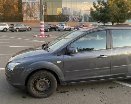 Серый Форд Фокус, объемом двигателя 1.6 л и пробегом 220 тыс. км за 4500 $, фото 5 на Automoto.ua