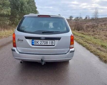 Серый Форд Фокус, объемом двигателя 1.6 л и пробегом 251 тыс. км за 3950 $, фото 5 на Automoto.ua
