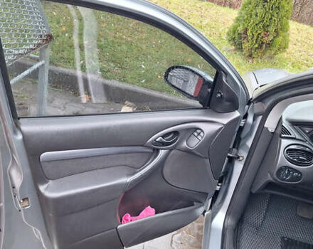 Серый Форд Фокус, объемом двигателя 1.6 л и пробегом 233 тыс. км за 3700 $, фото 7 на Automoto.ua