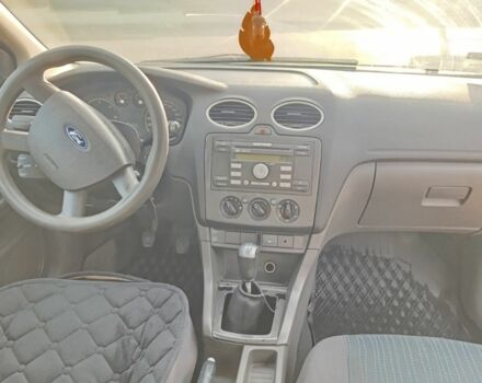 Сірий Форд Фокус, об'ємом двигуна 1.6 л та пробігом 265 тис. км за 3100 $, фото 9 на Automoto.ua