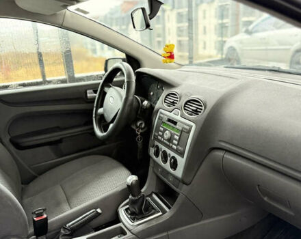 Сірий Форд Фокус, об'ємом двигуна 1.6 л та пробігом 240 тис. км за 5399 $, фото 10 на Automoto.ua