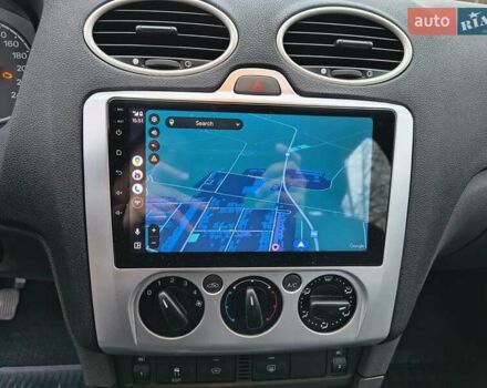 Серый Форд Фокус, объемом двигателя 1.6 л и пробегом 316 тыс. км за 4500 $, фото 11 на Automoto.ua