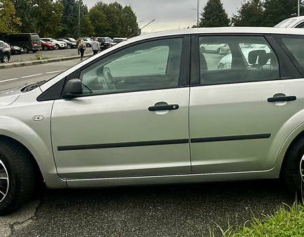 Серый Форд Фокус, объемом двигателя 1.6 л и пробегом 176 тыс. км за 4599 $, фото 4 на Automoto.ua