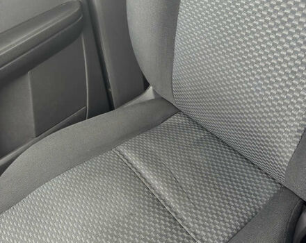 Сірий Форд Фокус, об'ємом двигуна 1.6 л та пробігом 296 тис. км за 3350 $, фото 7 на Automoto.ua