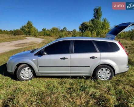 Серый Форд Фокус, объемом двигателя 1.6 л и пробегом 208 тыс. км за 4500 $, фото 6 на Automoto.ua