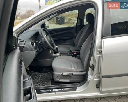 Серый Форд Фокус, объемом двигателя 1.56 л и пробегом 327 тыс. км за 4100 $, фото 10 на Automoto.ua