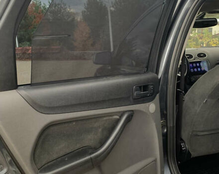 Серый Форд Фокус, объемом двигателя 1.6 л и пробегом 300 тыс. км за 5200 $, фото 28 на Automoto.ua