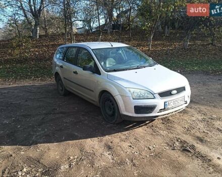 Серый Форд Фокус, объемом двигателя 1.56 л и пробегом 300 тыс. км за 3200 $, фото 12 на Automoto.ua