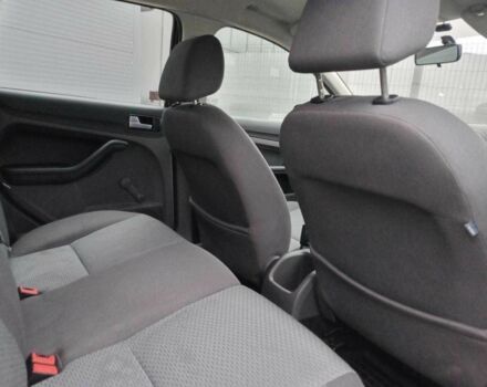 Сірий Форд Фокус, об'ємом двигуна 1.6 л та пробігом 317 тис. км за 3690 $, фото 14 на Automoto.ua