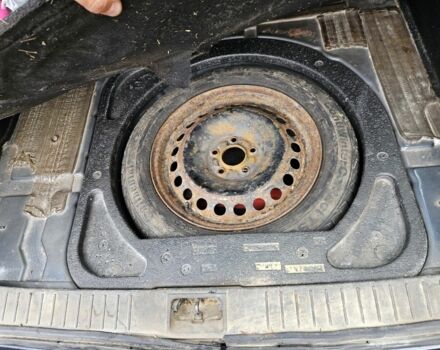 Форд Фокус 2005 в Житомире на Automoto.ua Серый Форд Фокус, объемом двигателя 1.6 л и пробегом 400 тыс. км за 1900 $, фото 19 на Automoto.ua