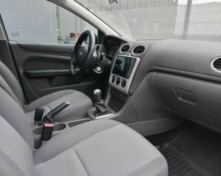 Сірий Форд Фокус, об'ємом двигуна 1.6 л та пробігом 317 тис. км за 3690 $, фото 10 на Automoto.ua