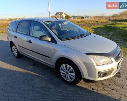 Сірий Форд Фокус, об'ємом двигуна 1.6 л та пробігом 218 тис. км за 4200 $, фото 6 на Automoto.ua