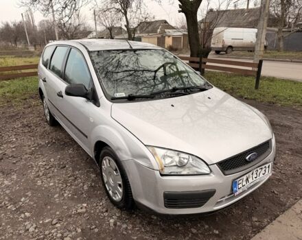 Серый Форд Фокус, объемом двигателя 1.6 л и пробегом 215 тыс. км за 2100 $, фото 4 на Automoto.ua