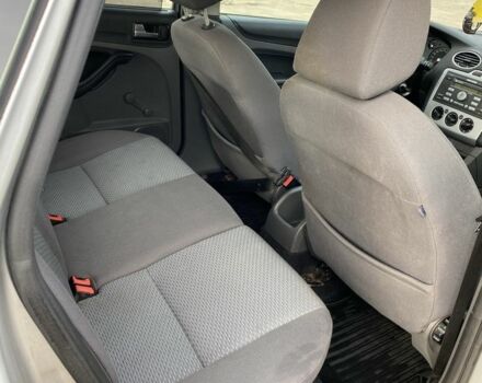 Сірий Форд Фокус, об'ємом двигуна 1.6 л та пробігом 230 тис. км за 2499 $, фото 21 на Automoto.ua