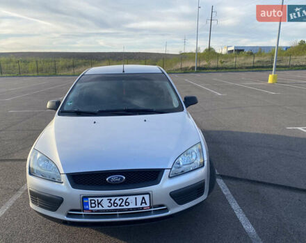Сірий Форд Фокус, об'ємом двигуна 1.6 л та пробігом 251 тис. км за 4500 $, фото 11 на Automoto.ua