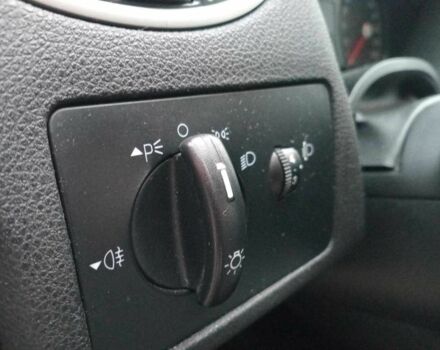 Сірий Форд Фокус, об'ємом двигуна 1.6 л та пробігом 317 тис. км за 3690 $, фото 19 на Automoto.ua