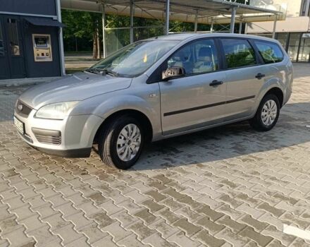 Сірий Форд Фокус, об'ємом двигуна 1.6 л та пробігом 265 тис. км за 3100 $, фото 4 на Automoto.ua