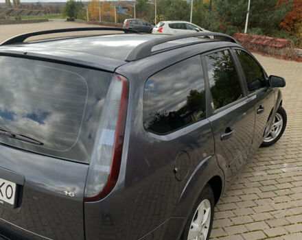 Серый Форд Фокус, объемом двигателя 1.6 л и пробегом 300 тыс. км за 5200 $, фото 7 на Automoto.ua