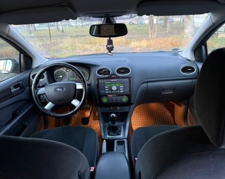 Сірий Форд Фокус, об'ємом двигуна 1.6 л та пробігом 224 тис. км за 3750 $, фото 3 на Automoto.ua