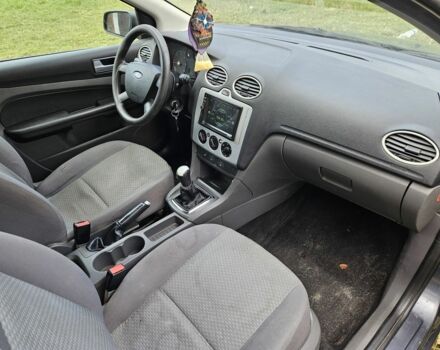 Форд Фокус 2005 в Житомире на Automoto.ua Серый Форд Фокус, объемом двигателя 1.6 л и пробегом 400 тыс. км за 1900 $, фото 13 на Automoto.ua