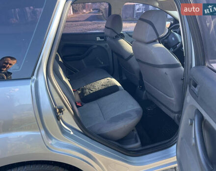 Сірий Форд Фокус, об'ємом двигуна 1.6 л та пробігом 322 тис. км за 3950 $, фото 6 на Automoto.ua