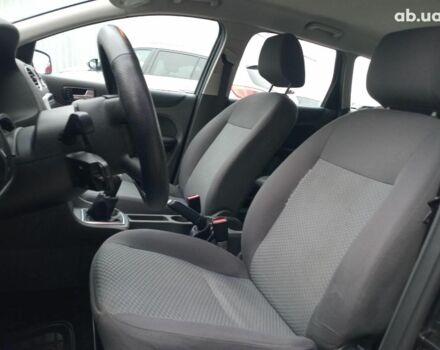 Серый Форд Фокус, объемом двигателя 1.6 л и пробегом 317 тыс. км за 3690 $, фото 20 на Automoto.ua