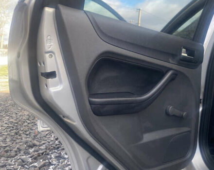 Сірий Форд Фокус, об'ємом двигуна 1.6 л та пробігом 209 тис. км за 3650 $, фото 11 на Automoto.ua