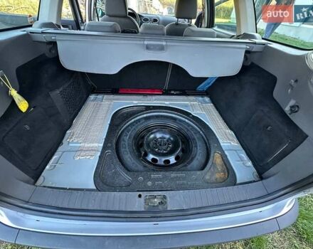 Серый Форд Фокус, объемом двигателя 1.6 л и пробегом 204 тыс. км за 4100 $, фото 18 на Automoto.ua