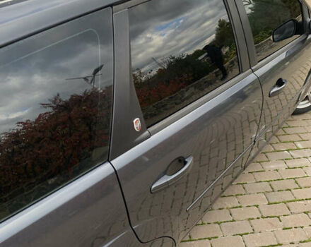 Серый Форд Фокус, объемом двигателя 1.6 л и пробегом 300 тыс. км за 5200 $, фото 6 на Automoto.ua