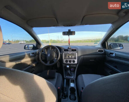 Сірий Форд Фокус, об'ємом двигуна 1.6 л та пробігом 251 тис. км за 4500 $, фото 9 на Automoto.ua