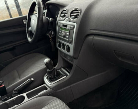 Сірий Форд Фокус, об'ємом двигуна 1.6 л та пробігом 240 тис. км за 5399 $, фото 12 на Automoto.ua