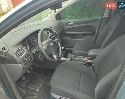 Сірий Форд Фокус, об'ємом двигуна 2 л та пробігом 270 тис. км за 2850 $, фото 2 на Automoto.ua