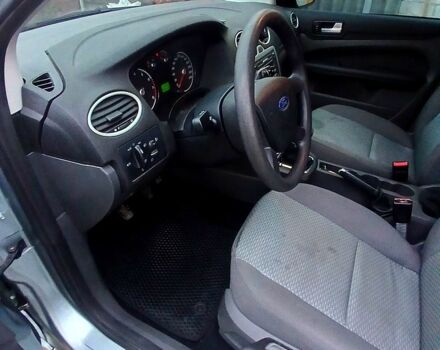 Серый Форд Фокус, объемом двигателя 1.6 л и пробегом 192 тыс. км за 4850 $, фото 2 на Automoto.ua