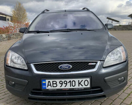 Серый Форд Фокус, объемом двигателя 1.6 л и пробегом 300 тыс. км за 5200 $, фото 1 на Automoto.ua