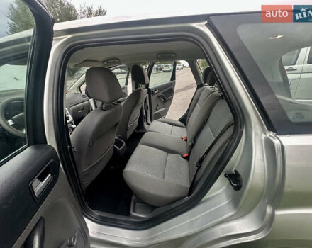 Серый Форд Фокус, объемом двигателя 1.6 л и пробегом 176 тыс. км за 4599 $, фото 29 на Automoto.ua