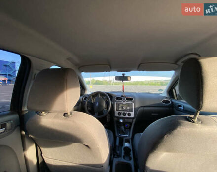 Сірий Форд Фокус, об'ємом двигуна 1.6 л та пробігом 251 тис. км за 4500 $, фото 8 на Automoto.ua