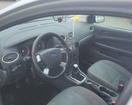 Сірий Форд Фокус, об'ємом двигуна 1.6 л та пробігом 327 тис. км за 4200 $, фото 8 на Automoto.ua