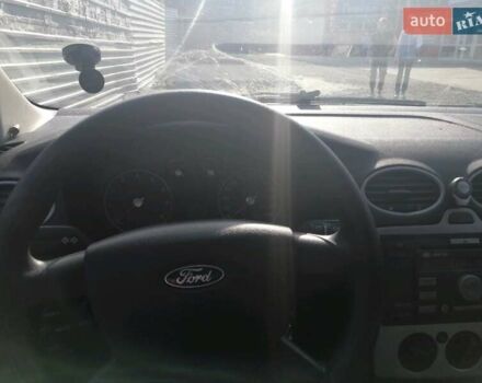 Серый Форд Фокус, объемом двигателя 1.6 л и пробегом 220 тыс. км за 5000 $, фото 9 на Automoto.ua