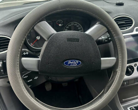 Серый Форд Фокус, объемом двигателя 1.6 л и пробегом 176 тыс. км за 4599 $, фото 22 на Automoto.ua