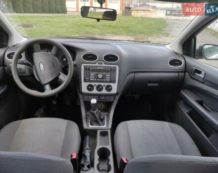 Сірий Форд Фокус, об'ємом двигуна 1.6 л та пробігом 320 тис. км за 2200 $, фото 16 на Automoto.ua