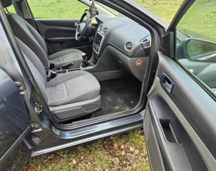 Форд Фокус 2005 в Житомире на Automoto.ua Серый Форд Фокус, объемом двигателя 1.6 л и пробегом 400 тыс. км за 1900 $, фото 12 на Automoto.ua