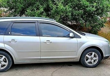 Сірий Форд Фокус, об'ємом двигуна 1.6 л та пробігом 198 тис. км за 5500 $, фото 5 на Automoto.ua