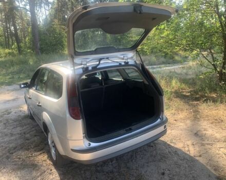 Серый Форд Фокус, объемом двигателя 1.6 л и пробегом 283 тыс. км за 3800 $, фото 2 на Automoto.ua