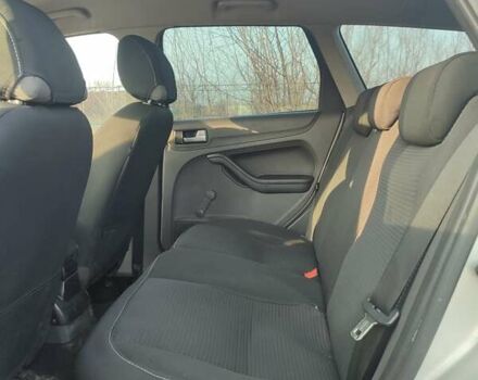 Серый Форд Фокус, объемом двигателя 2 л и пробегом 440 тыс. км за 4000 $, фото 1 на Automoto.ua