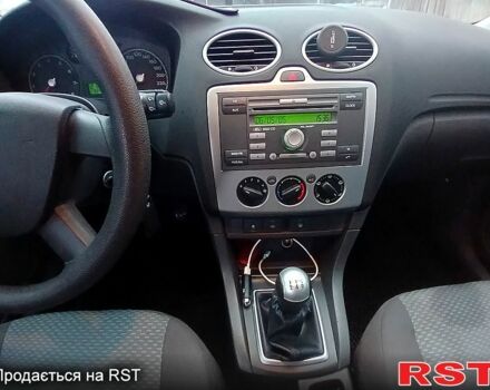 Серый Форд Фокус, объемом двигателя 1.6 л и пробегом 192 тыс. км за 4850 $, фото 4 на Automoto.ua